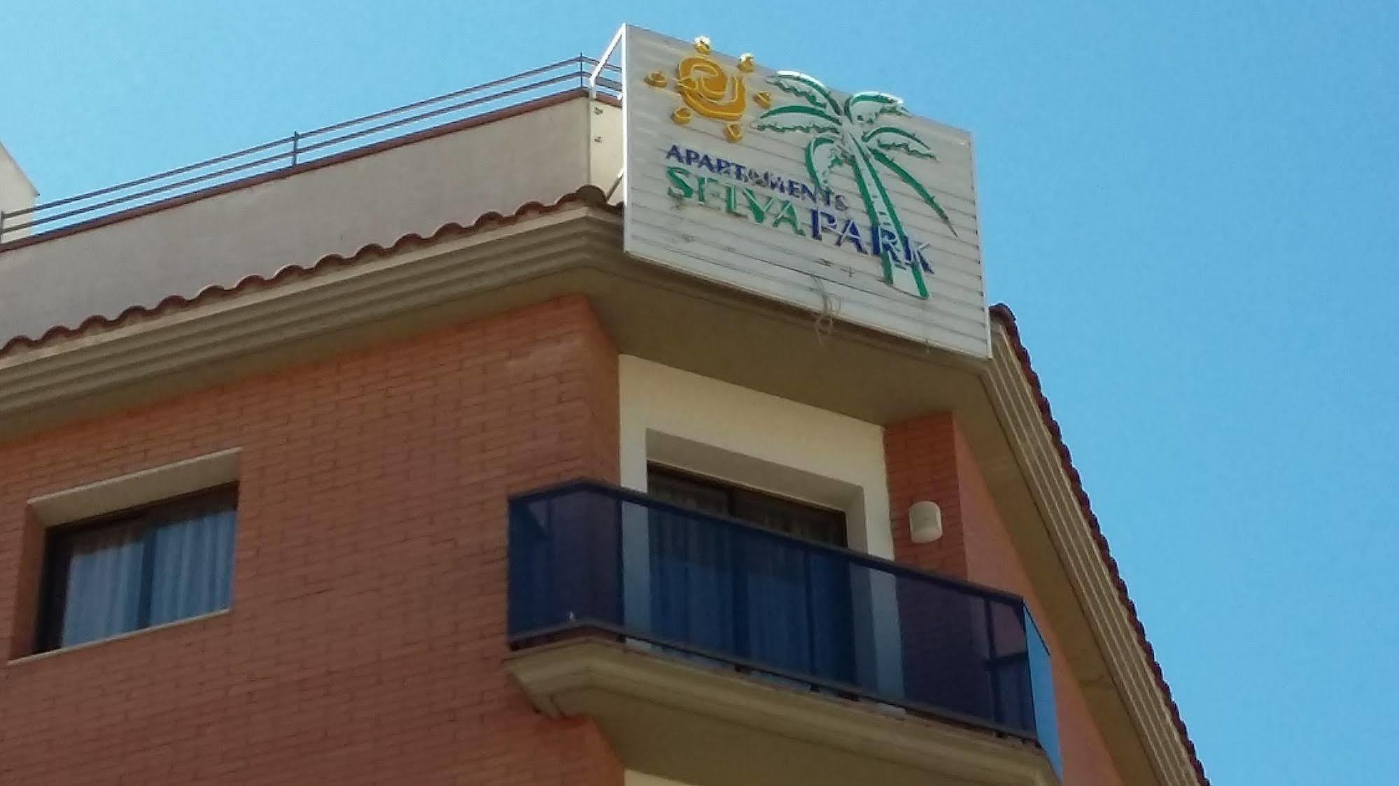 Apartamentos Selvapark Lloret de Mar Exteriör bild